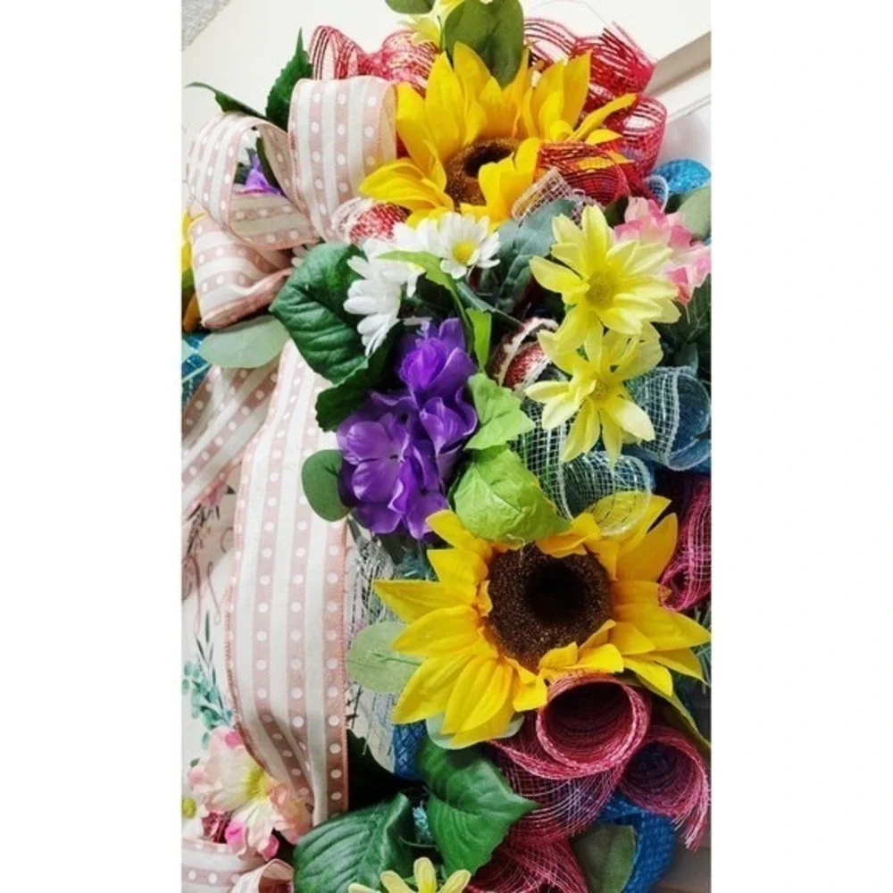 Welcome wreath for spring and summer..